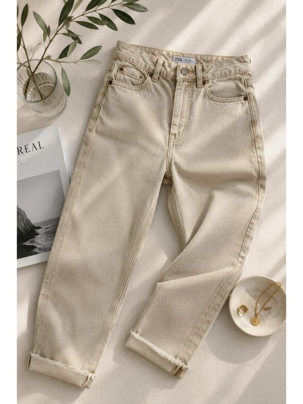 Zara Women Mom Jeans Size 2 Beige High Rise Tapered Leg 100% Cotton Denim
